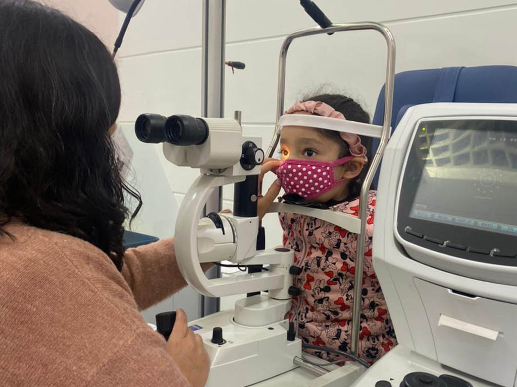 Dr Ishita Anand Eye Specialist